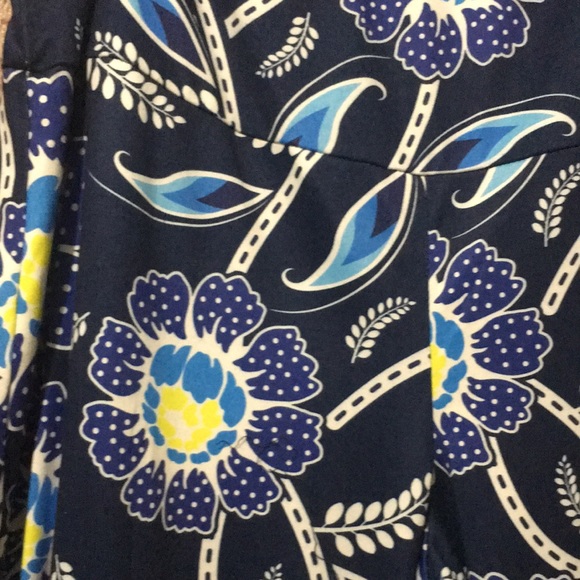 Beautiful wide legs pants Size Large - Picture 3 of 6